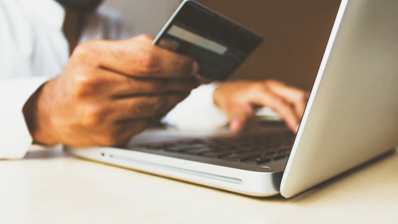 E-commerce and online shopping comparison